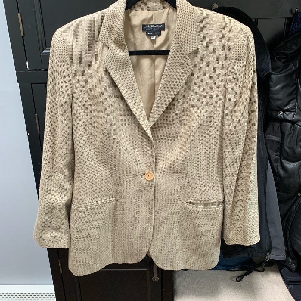 Giorgio Armani vintage Women's Tan Blazer